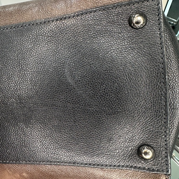 Prada bag - Picture 9 of 13